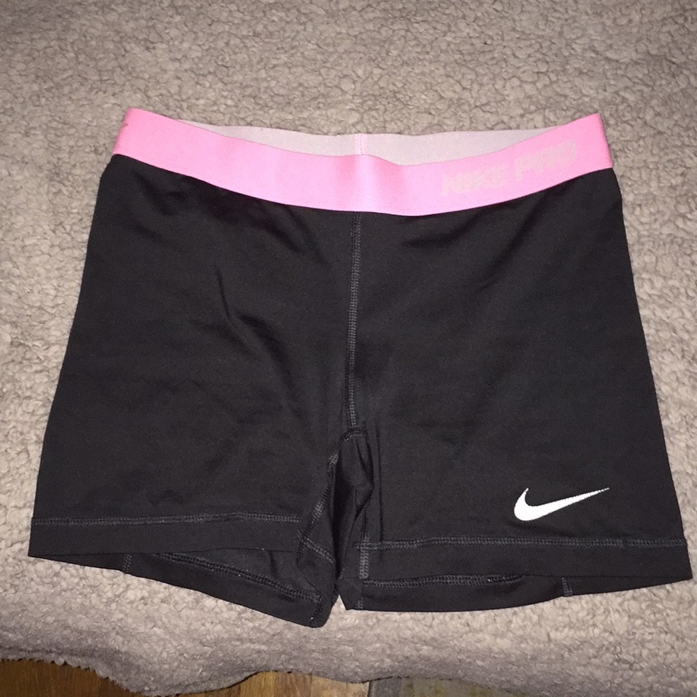 Women’s Nike Pro 3”